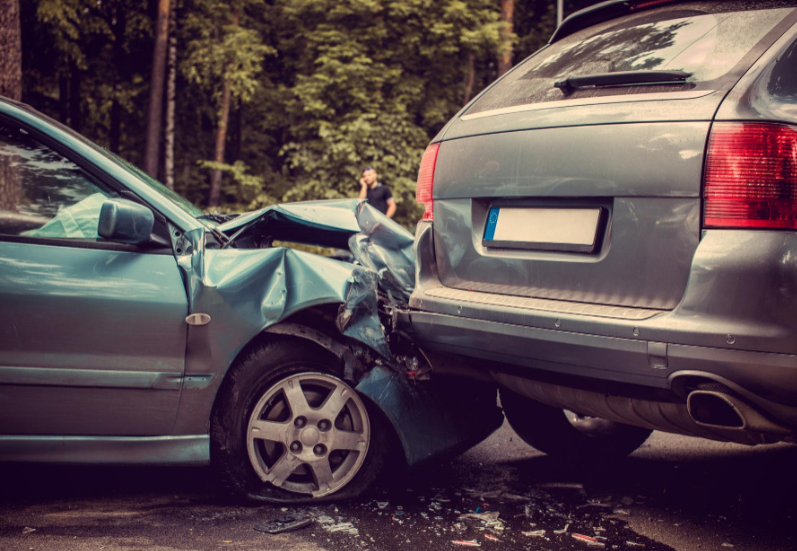 When Should You Hire a Car Accident Lawyer?