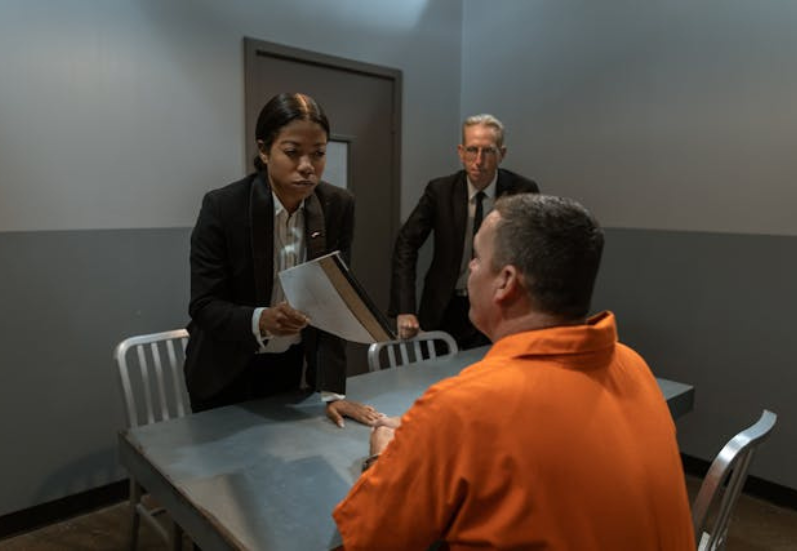 how to choose a criminal defense lawyer