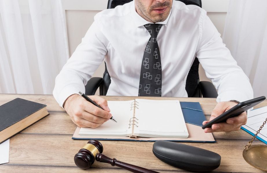 civil litigation lawyer